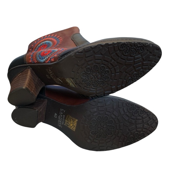L'artiste Ankle Boots Bootie Womens 9/40 Red Burgundy Remarkable Embroidered Art - Picture 8 of 13